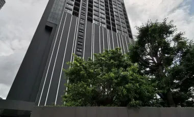 Furnished 1-Bedroom Condo with City Views in Knightsbridge Prime Sathorn