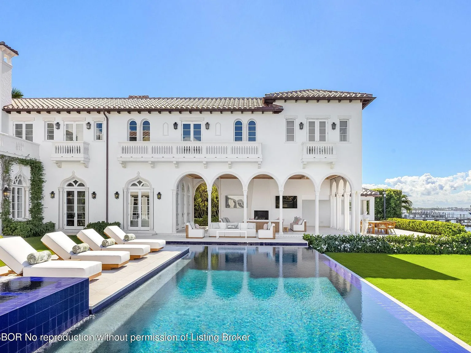 Iconic Renovated Mizner Estate on Palm Beach Waterfront 2