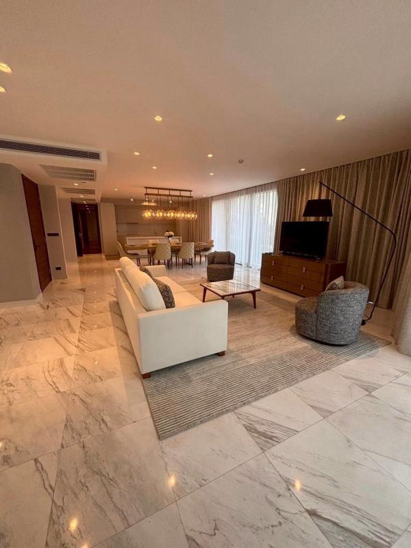 3-Bed Condo with Rooftop Pool at La Citta Delre Thonglor 16