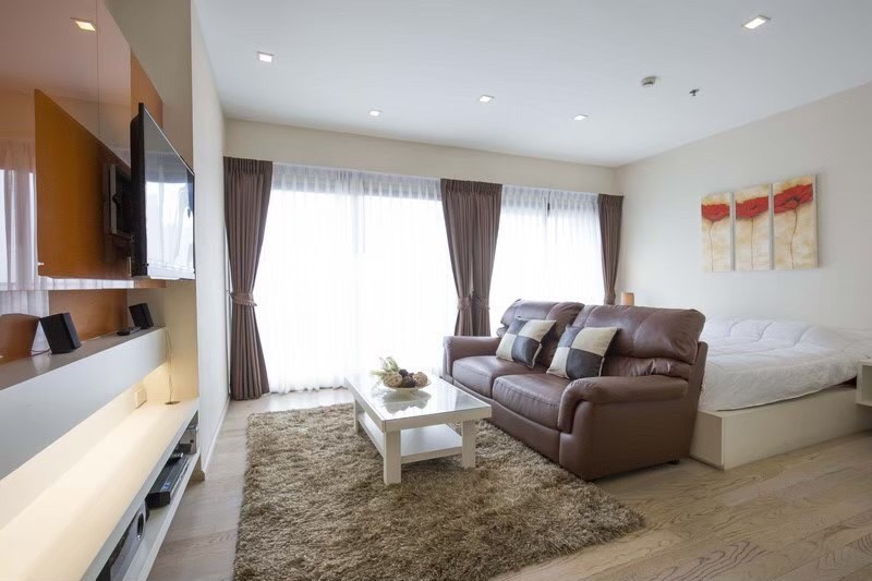 Condo Studio near BTS/MRT at Noble Remix 2