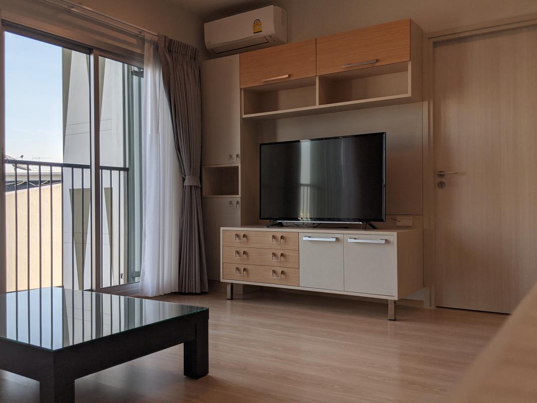 2-Bed Condo near BTS/MRT at Noble Revolve Ratchada 2 2