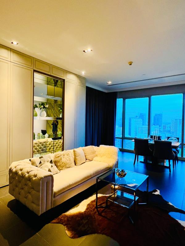 2-Bed Condo near the Park at 185 Rajadamri