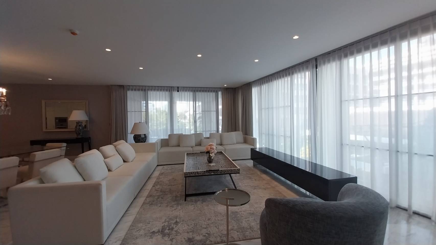 3-Bed Condo with Rooftop Pool at La Citta Delre Thonglor 16