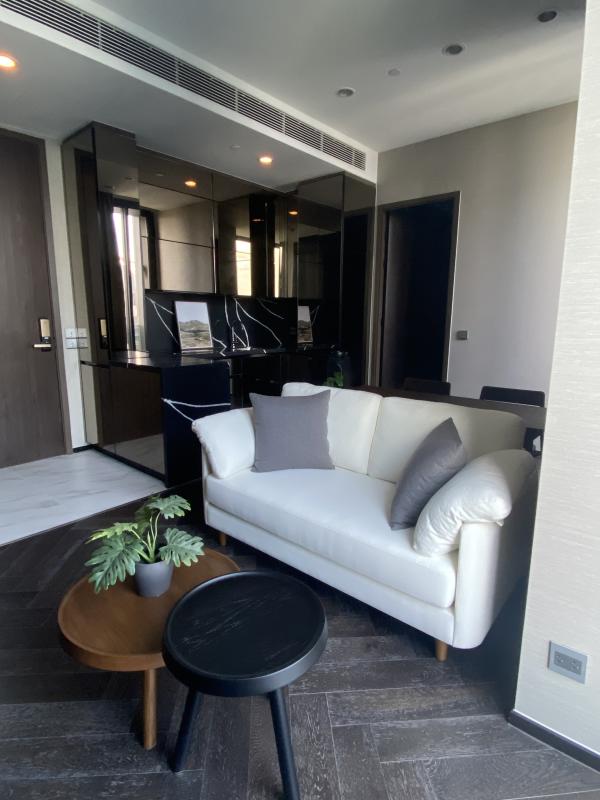 1-Bed Condo near BTS/MRT at the Esse Sukhumvit 36