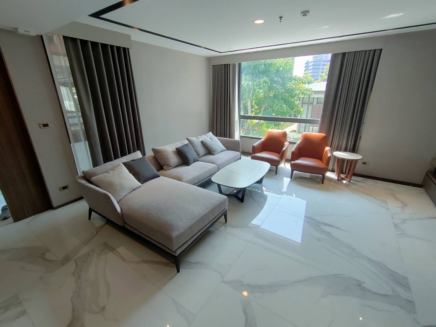 2-Bed Condo near BTS/MRT at Polaris Residence