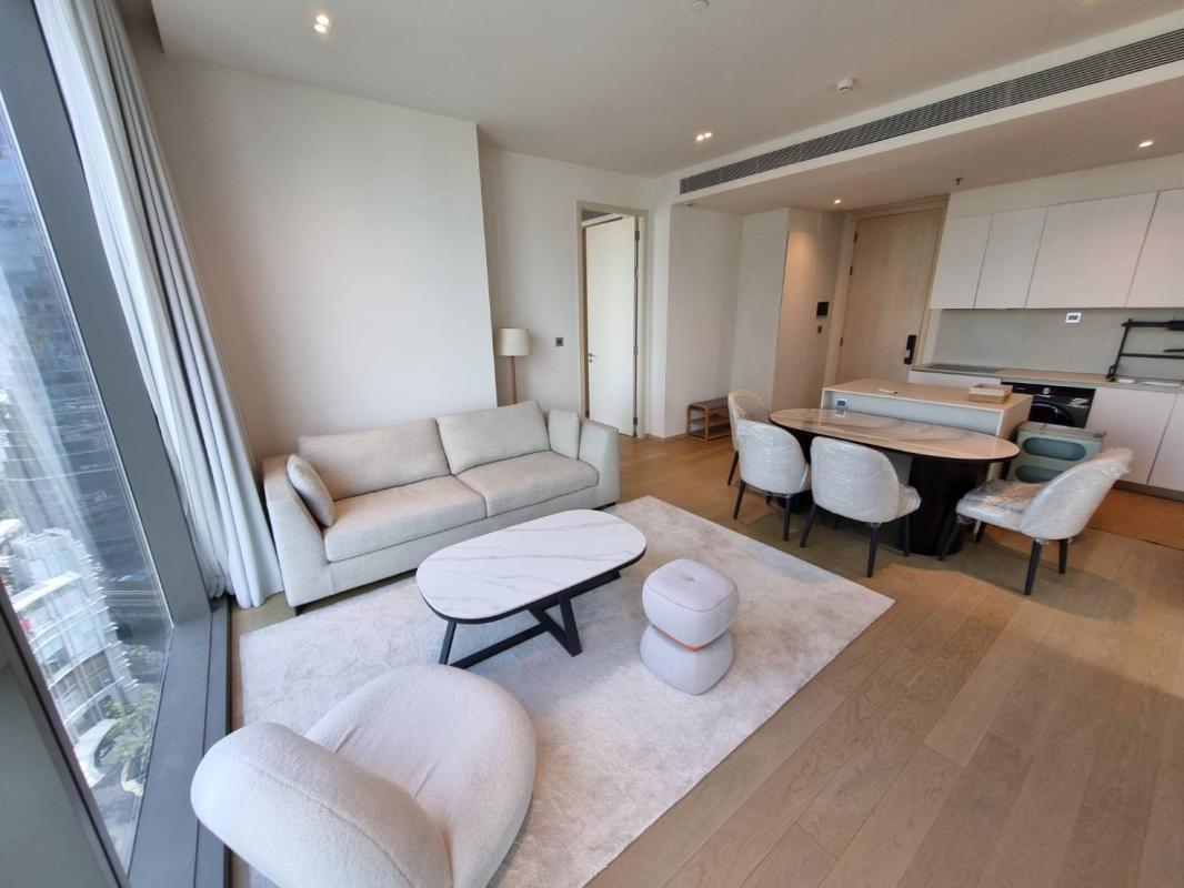 2-Bed Condo near BTS/MRT at the Strand Thonglor