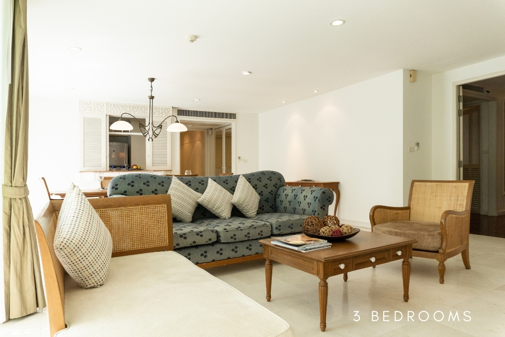 3-Bed Condo near BTS/MRT at Baan Pipat