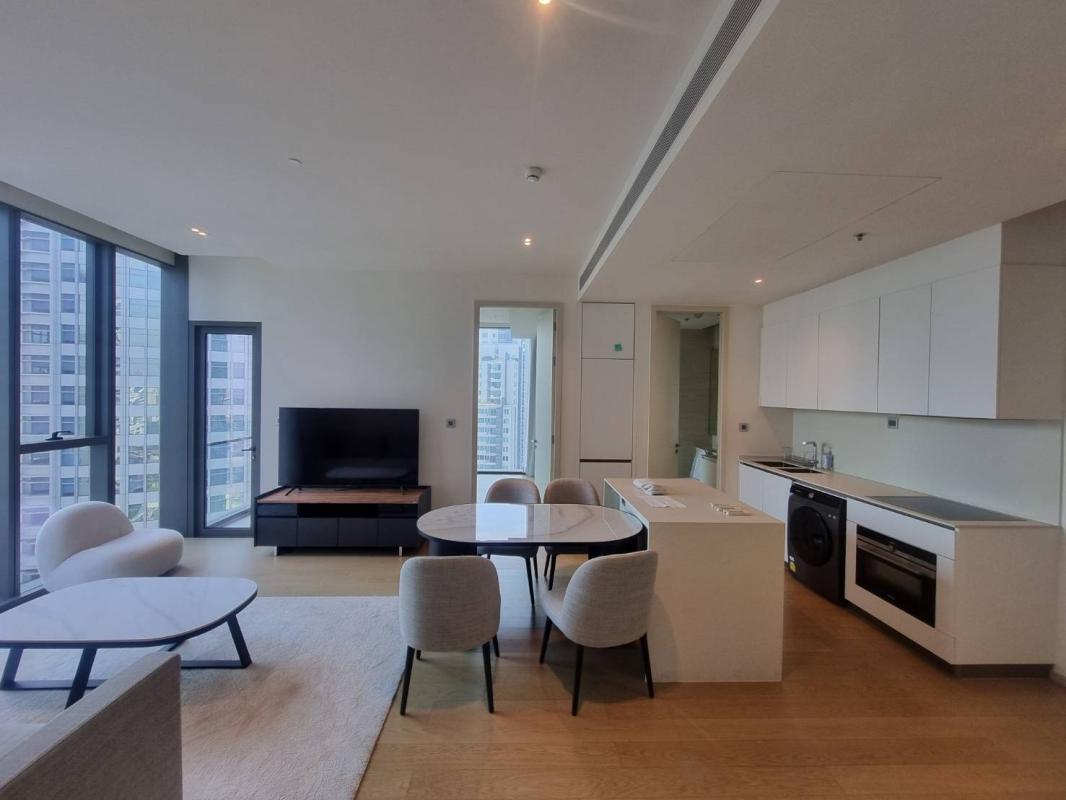 2-Bed Condo near BTS/MRT at the Strand Thonglor