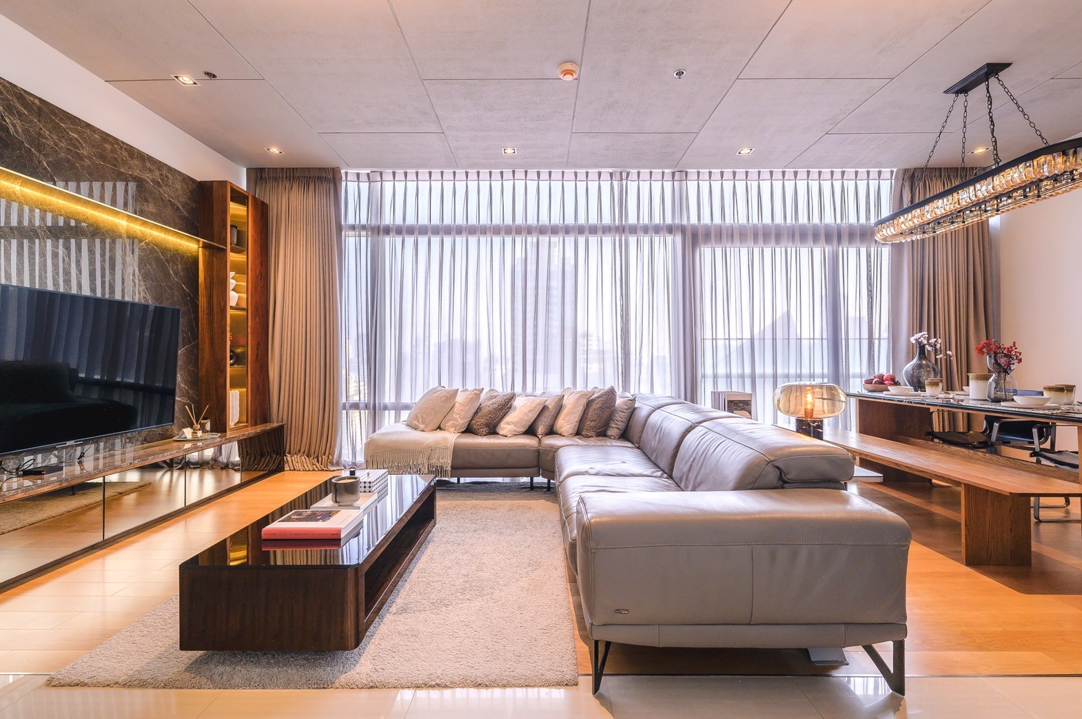 2-Bed Condo with Corner Layout at Circle Living Prototype