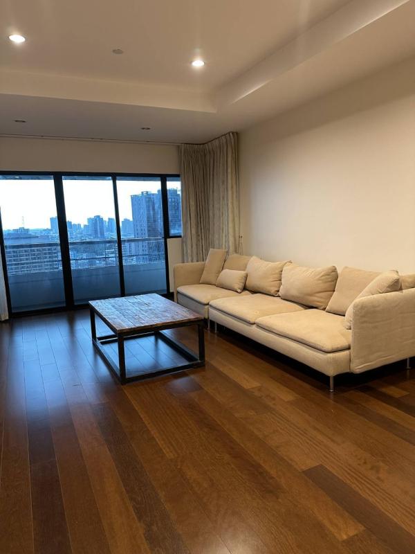 3-Bed Condo near BTS/MRT at Sathorn Gardens