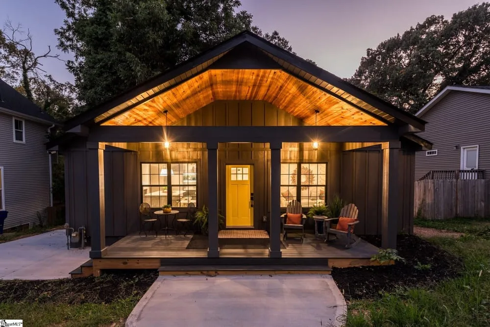 Charming Craftsman Home Near Cleveland Park