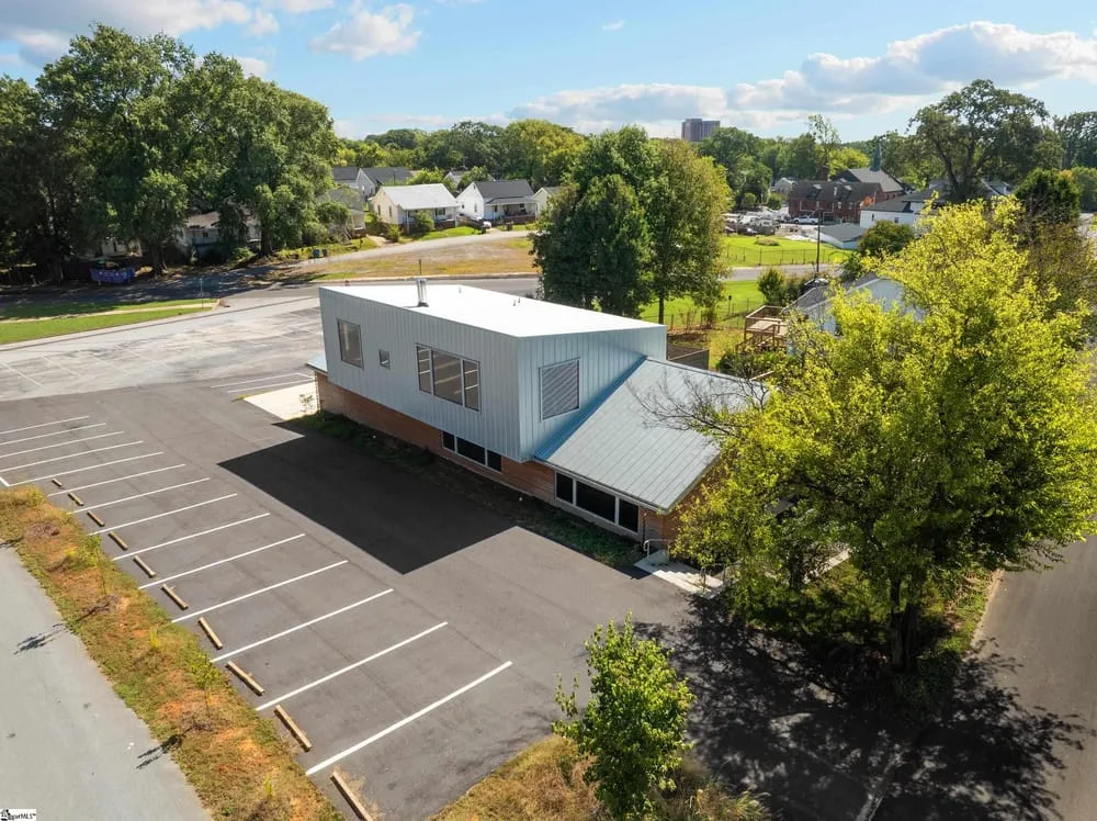 Renovated Mixed-Use Property in Up-and-Coming Greenville Area 2