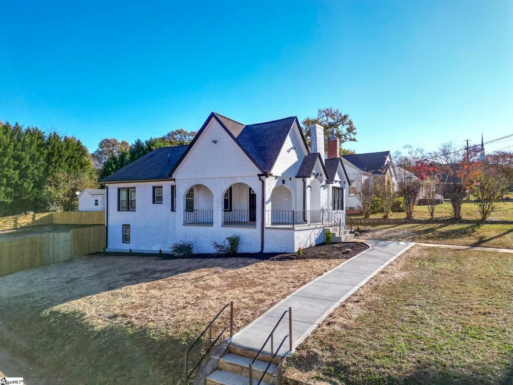 Renovated Traditional Home in Greenville with Fireplace and Fenced Yard 2