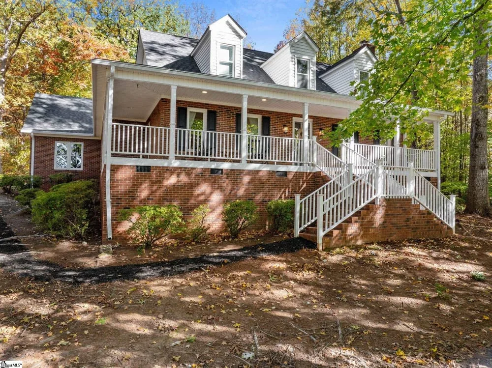 Charming Renovated Home Near Paris Mountain