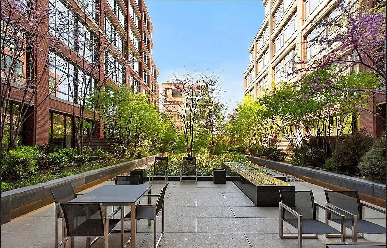 Exquisite West Village Triplex with Private Terrace and Resort Amenities 23