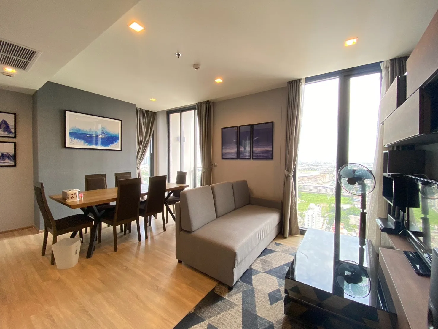 The Line 33th floor - by Official Agent
