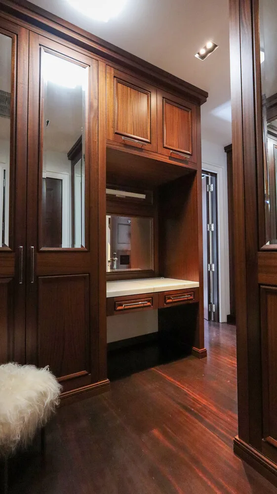 Elegant 6-Bedroom Townhouse on Prestigious Upper East Side Block 35